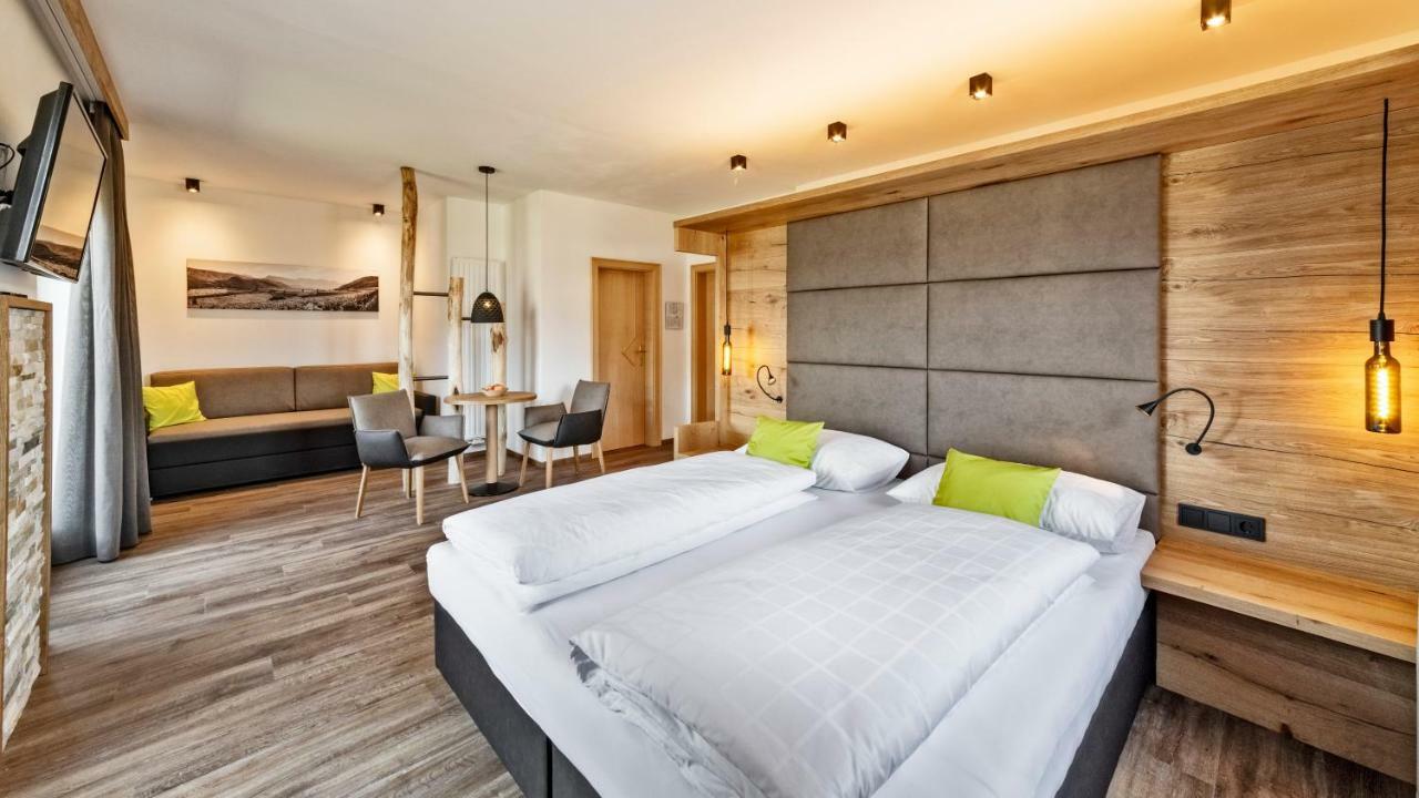 Hotel Garni Sonngart Andrian Exterior photo